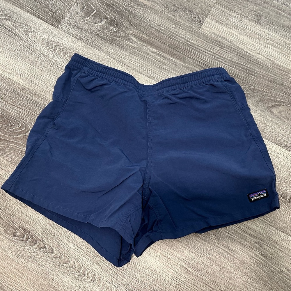 Patagonia Barely Baggie 5” blue women’s shorts size small